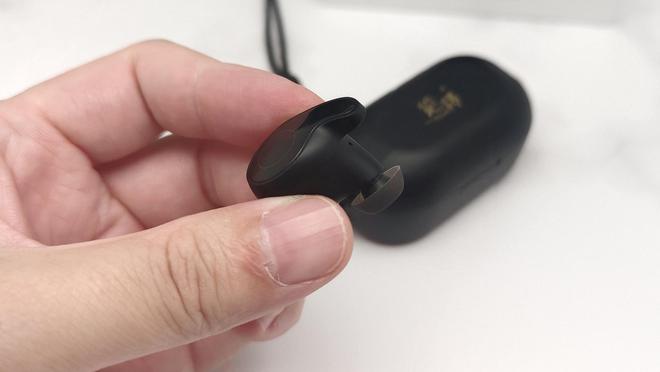 行！性价比超高的品牌降噪耳机排行榜！龙8体育2025年品牌降噪耳机推荐排(图4)